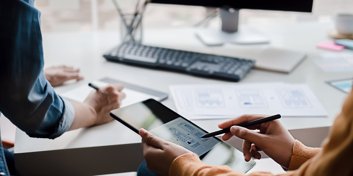 Optimizing E-Commerce: The Crucial Role of UX Design in Driving Conversions